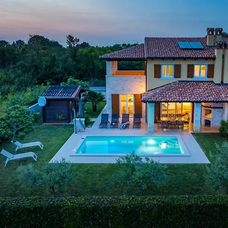 Rosalija Villa Kirmenjak