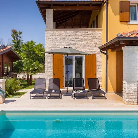 Rosalija * Kirmenjak