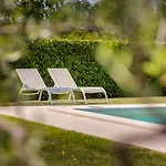 Rosalija Villa *