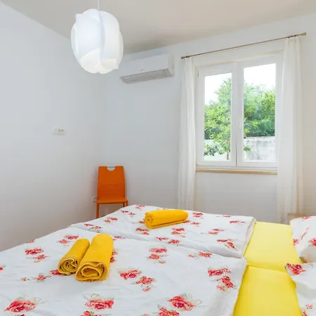 Rosalija * Kirmenjak